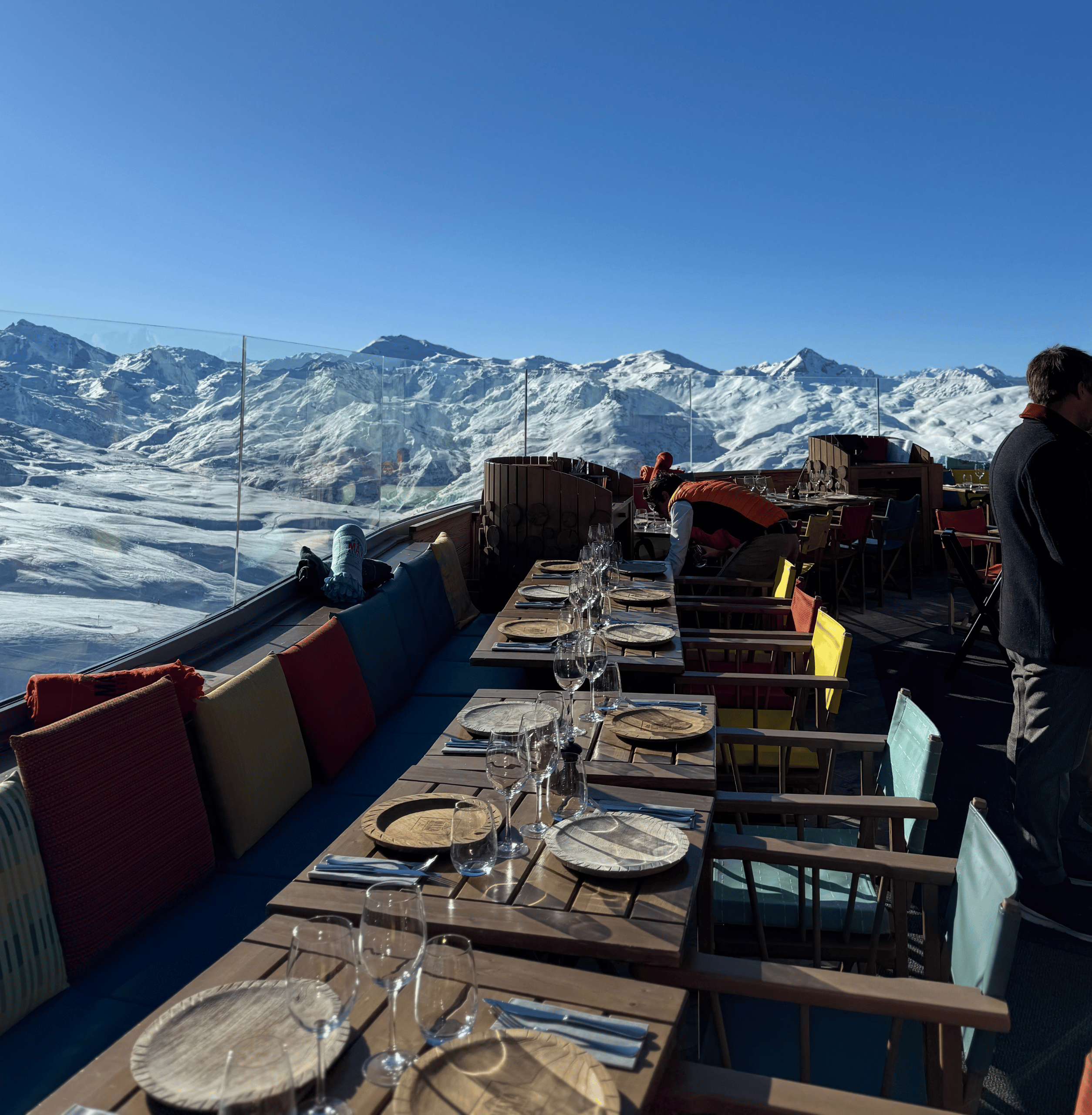 Mountain restaurant with viewpoint over snowy peaks