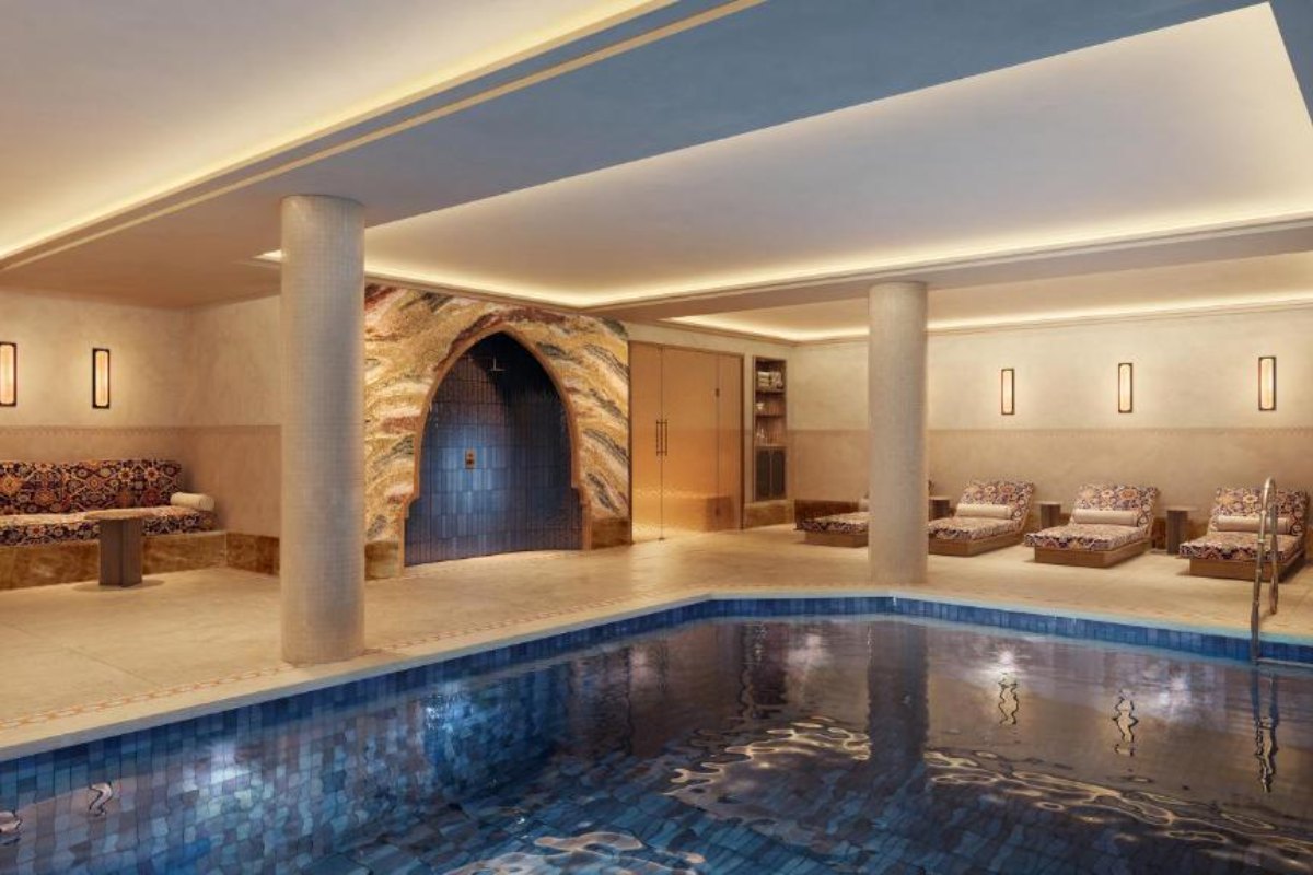 Indoor swimming pool at the Saint Roch spa